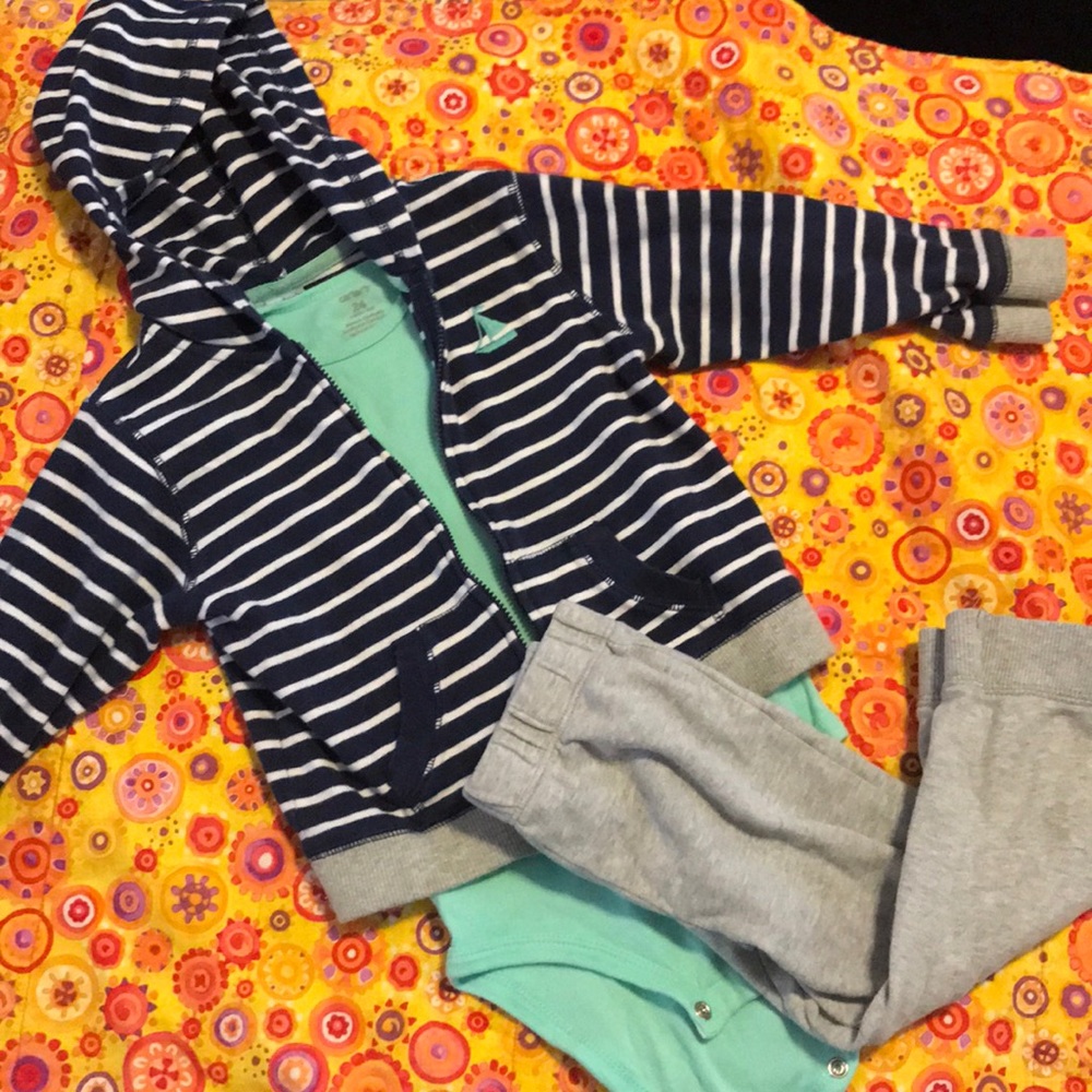 Toddler boy three piece hoodie set EUC